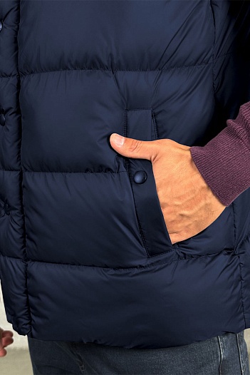 Мужской жилет Hugo Boss тёмно-синего цвета   