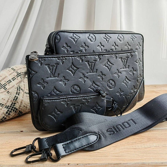 Кожаная сумка Louis Vuitton Trio Messenger Monogram 25x18 см