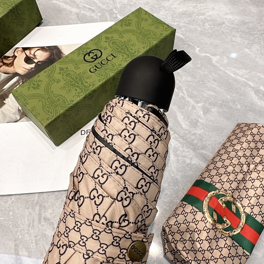 Складной зонт Gucci GG Monogram premium