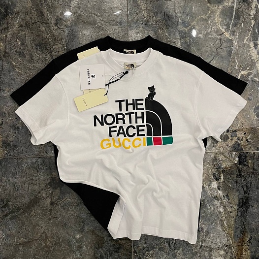 Белая оверсайз футболка Gucci x The North Face Collaboration   