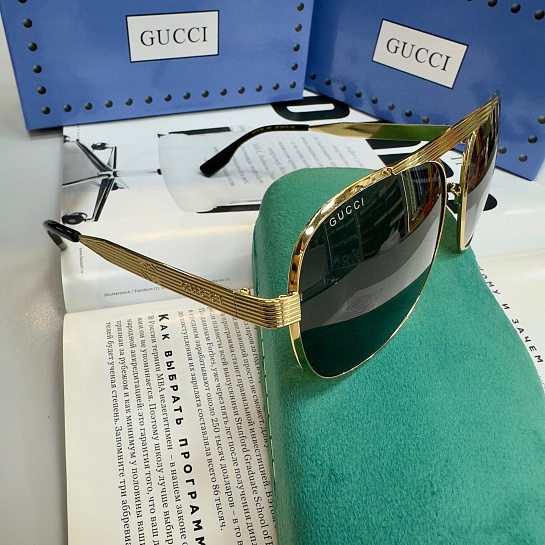 Солнцезащитные очки Gucci GG Navigator Frame - Black / Gold