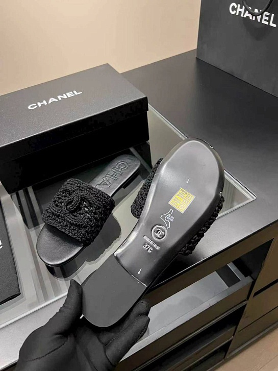 Женские кожаные шлёпанцы Chanel premium