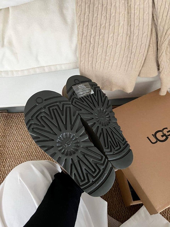 Замшевые женские слиперы с мехом UGG Lanah
