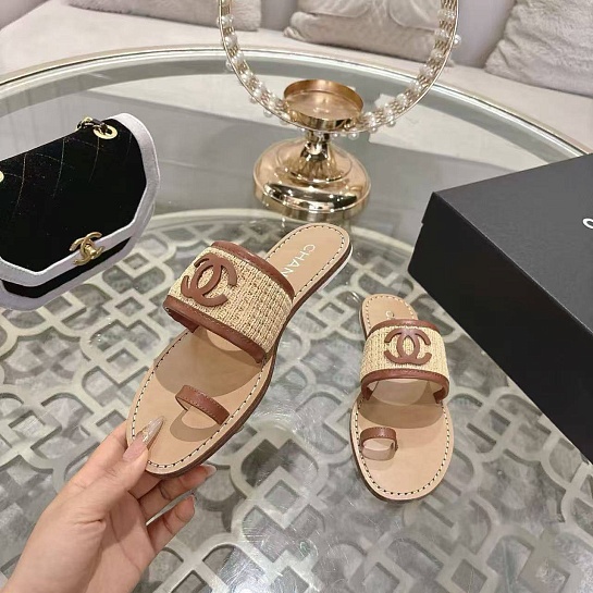 Женские кожаные шлёпанцы Chanel premium