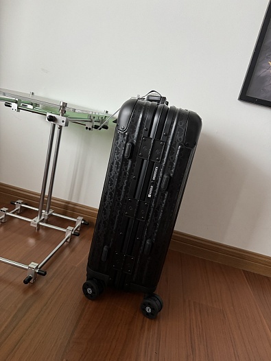 Чемодан Rimowa x Dior Aluminum S Premium 53x37x22 см   