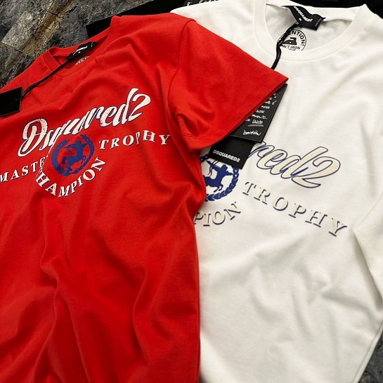 Мужская красная футболка Dsquared2 Master Trophy logo-print