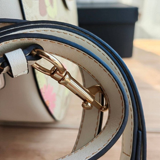 Кожаная сумка Coach Ella Floral 26x17 см