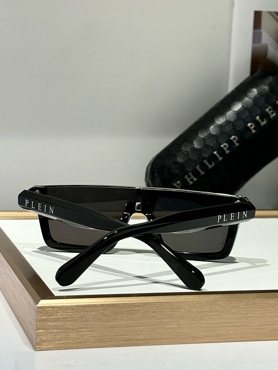 Солнцезащитные очки Philipp Plein Shelter