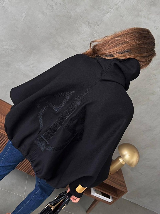 Женская куртка чёрного цвета Schiaparelli premium