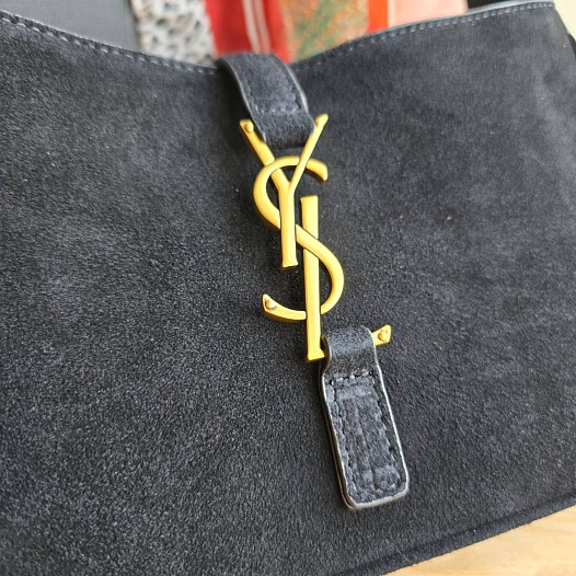 Женская чёрная замшевая сумка Yves Saint Laurent 25x13 см   