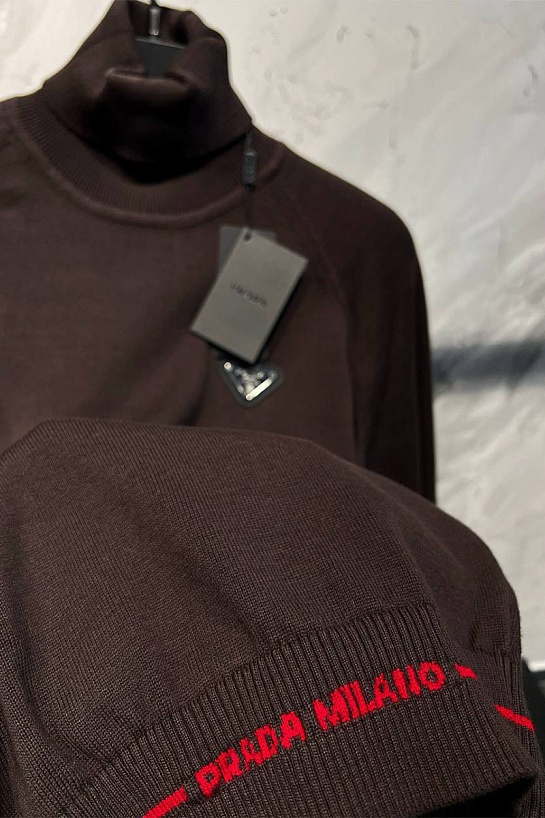 Мужская водолазка Prada logo-plaque - Beige