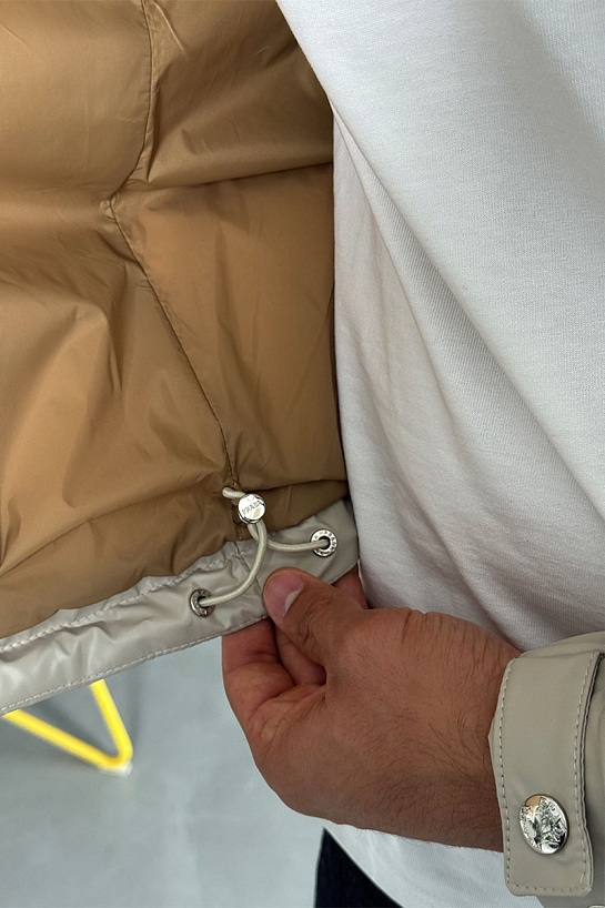 Мужской пуховик Prada logo-plaque - Beige