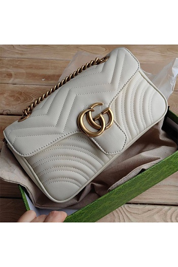 Кожаная сумка Gucci GG Marmont Medium 23x13 см   