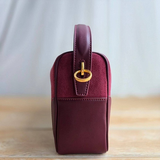 Замшевая сумка Yves Saint Laurent 29x18 см