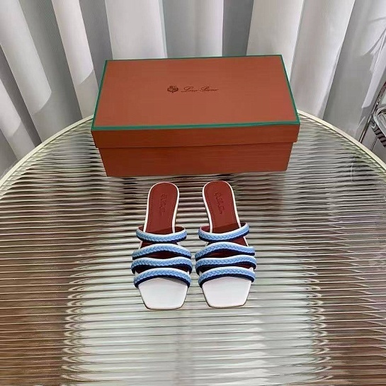 Женские кожаные шлёпанцы Loro Piana Premium