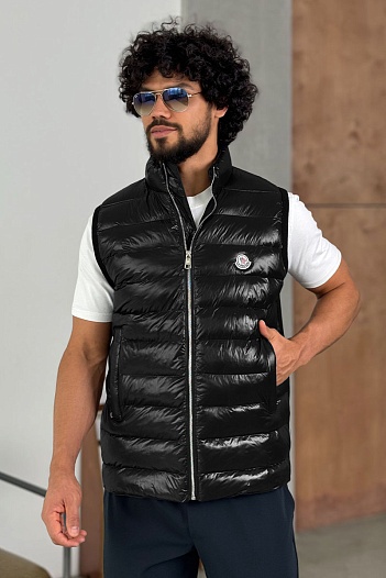 Мужской чёрный жилет Moncler   