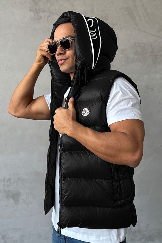 Мужской чёрный жилет Moncler Cardamine logo-patch