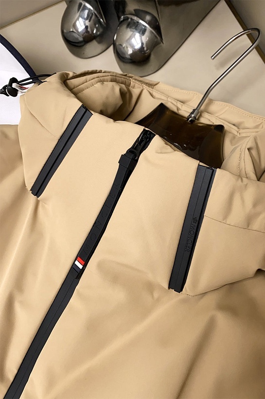 Пуховик Moncler Grenoble Gore-Tex - Beige