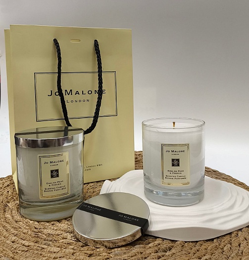 Ароматическая свеча Jo Malone London English Pear & Freesia (200 гр)   