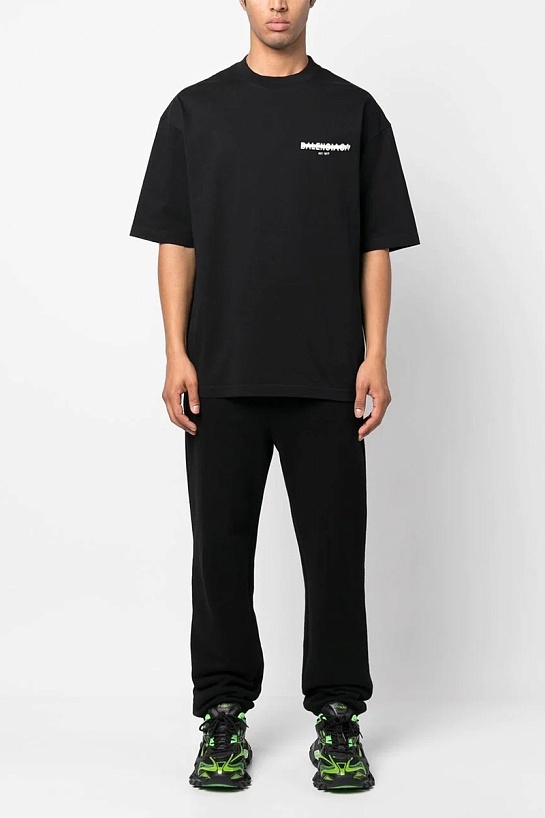 Чёрная оверсайз футболка Balenciaga Strike 1917