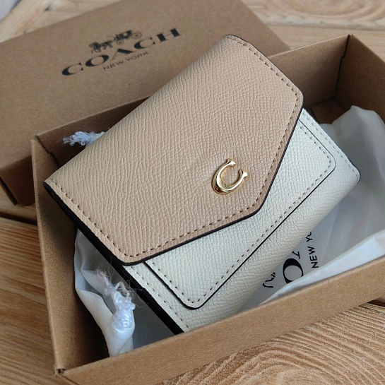 Кошелёк Coach Wyn Small 11x9.5 см (8 расцветок)