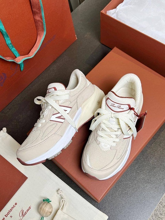 Женские кроссовки Loro Piana x New Balance Premium