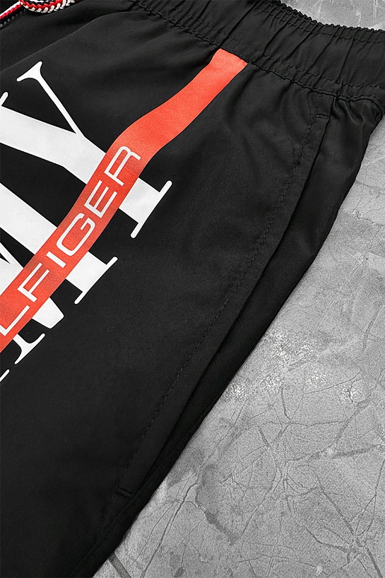 Мужские чёрные шорты Tommy Hilfiger logo-print