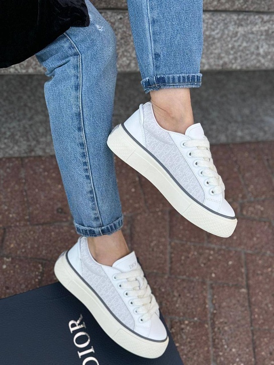 Женские комбинированные кроссовки Dior белого цвета