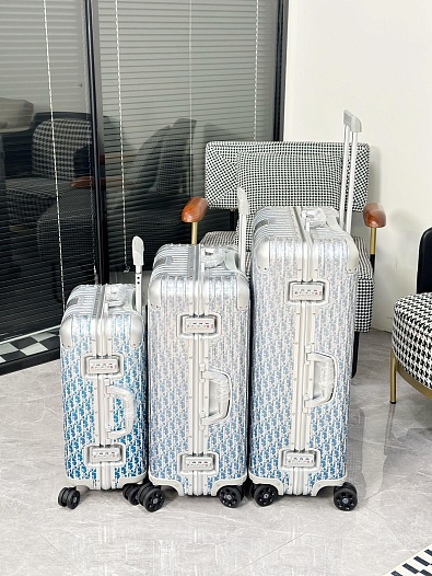 Чемодан Rimowa x Dior Aluminum Gradient M Premium 67x42x27 см   