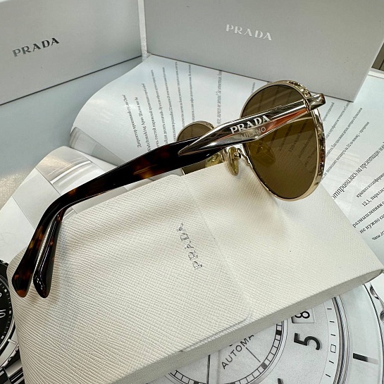 Солнцезащитные очки Prada Loden Lenses