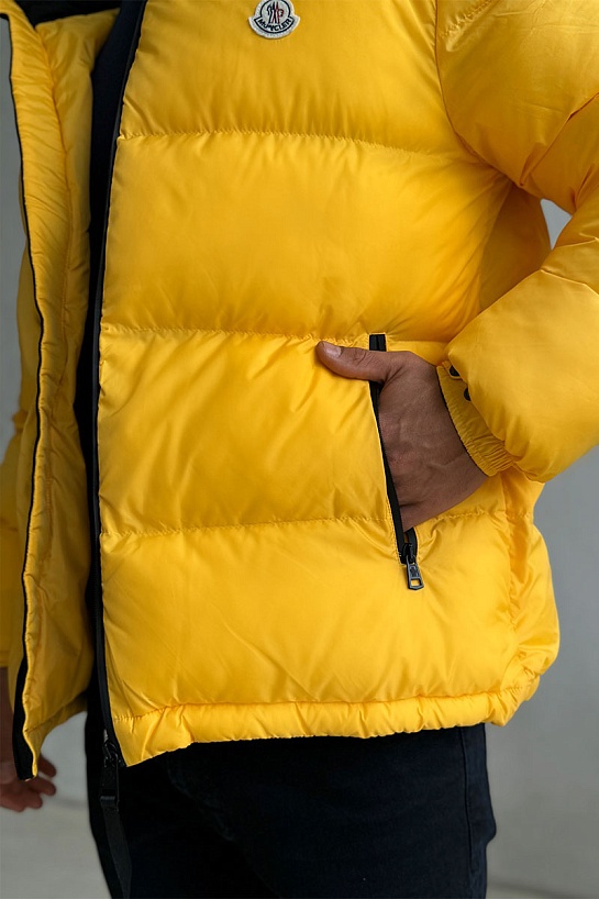 Утеплённая куртка Moncler Peuplier logo-patch - Yellow / Black