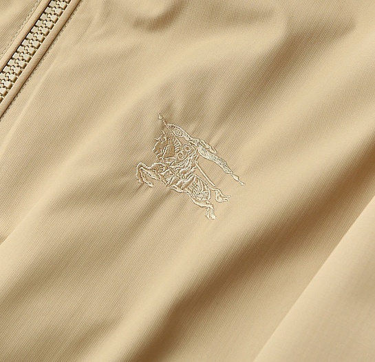 Мужская бежевая ветровка Burberry