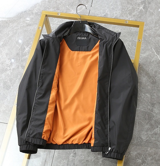 Мужская чёрная ветровка Zegna