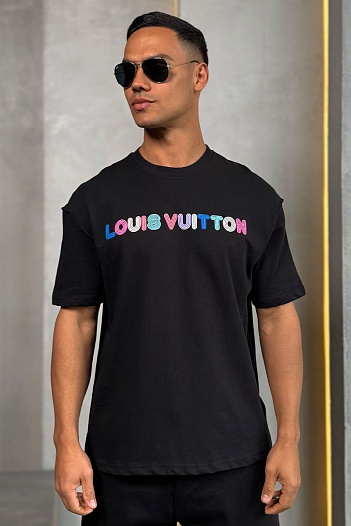 Брендовая оверсайз футболка Louis Vuitton чёрного цвета   