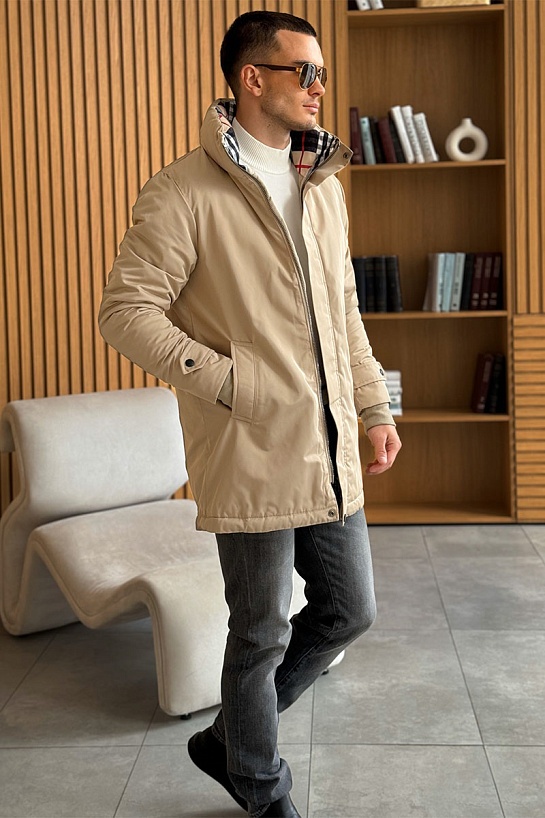 Мужское пальто Burberry бежевого цвета