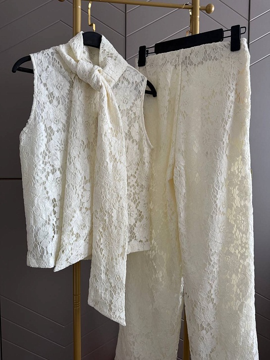 Женский кружевной костюм белого цвета Schiaparelli premium
