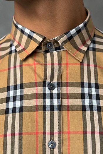 Классическая бежевая рубашка Burberry   