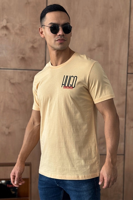 Мужская бежевая футболка Hugo Boss