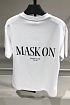 Белая оверсайз футболка Ih Nom Uh Nit "Mask On"
