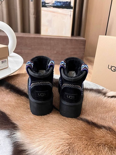 Женские ботинки UGG Ultra Mini Braid Platform - Black   
