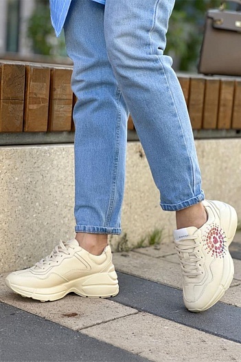 Женские кожаные кроссовки Pablo Delcielo x Gucci Rhyton Love Parade - Beige   