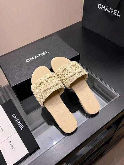 Женские кожаные шлёпанцы Chanel premium   