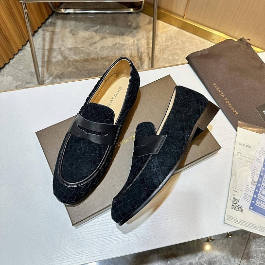 Мужские замшевые лоферы Bottega Veneta Intrecciato - Black