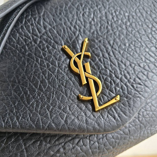 Кожаная сумка Yves Saint Laurent Calypso Small 33x17 см