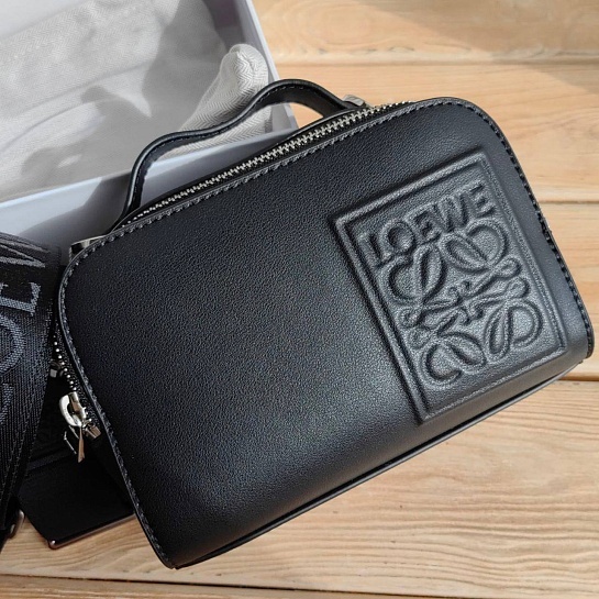 Кожаная сумка Loewe Mini Camera Crossbody 18x14 см - Black