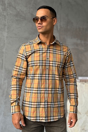 Классическая бежевая рубашка Burberry   
