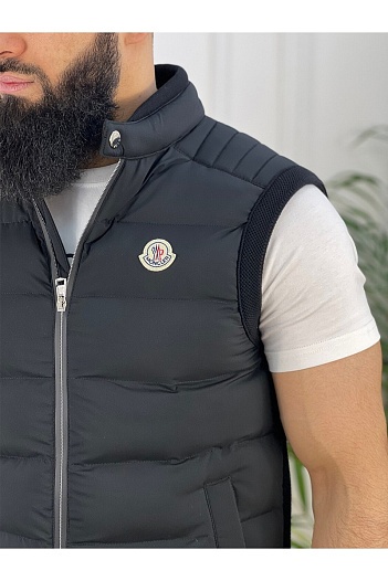 Мужской брендовый жилет Moncler чёрного цвета   