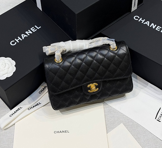 Кожаная сумка Chanel Classic Flap premium 23x14x6 см (7 расцветок)