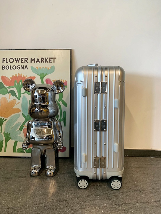 Чемодан Rimowa Aluminum S Premium 54x36x23 см