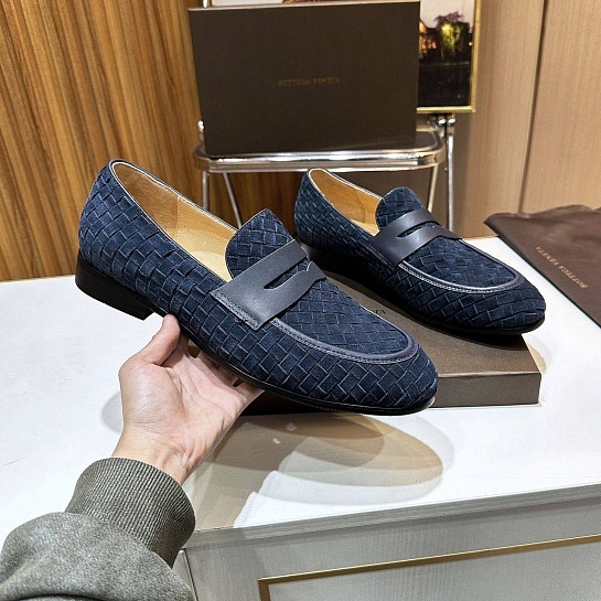 Мужские замшевые лоферы Bottega Veneta Intrecciato - Navy